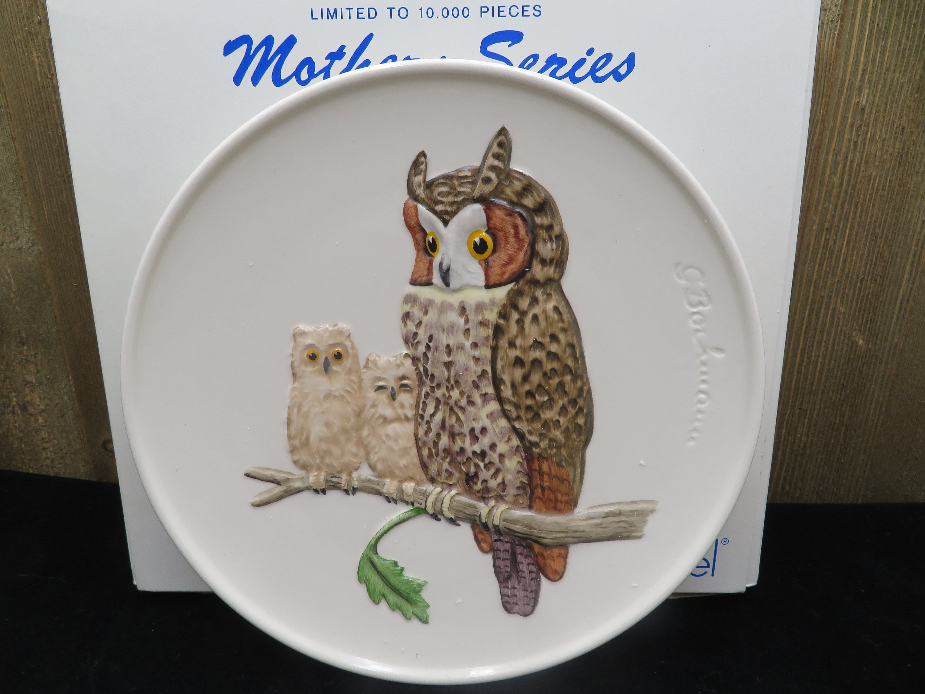 1979 Goebel Owl and babies Plate Mothers Series Fifth Edition W. Germany