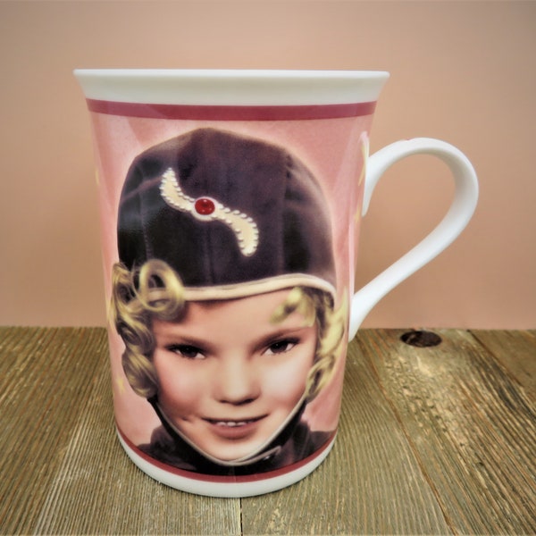 The Danbury Mint Twentieth Century Fox 2002 Shirley Temple Collector Mug "bright eyes" 1934