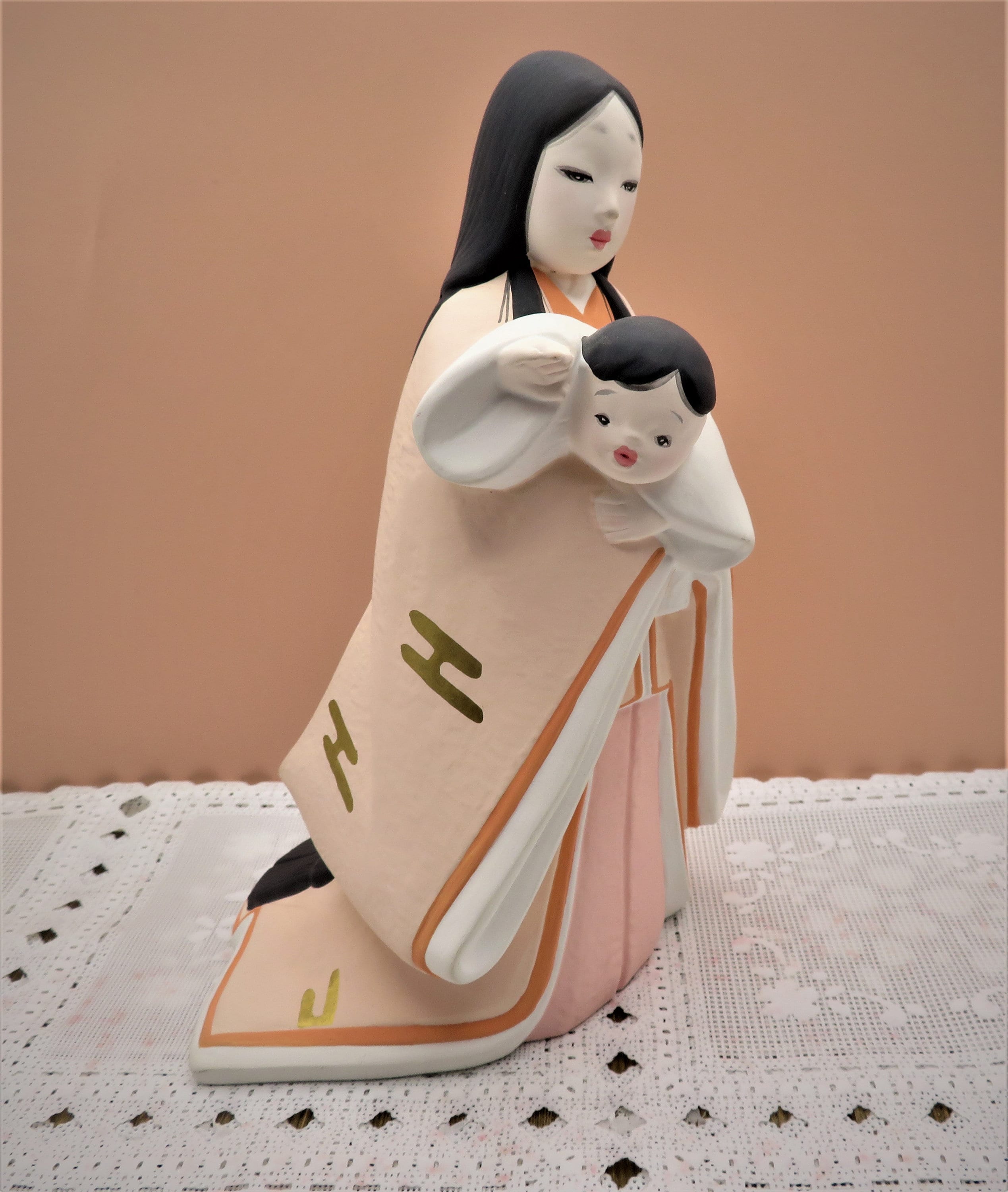 博多人形 三宅隆 作家物 Japanese pottery doll 静かな流れ 隆兆