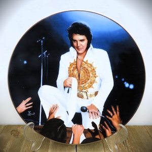 1992 Elvis Presley Plate “The Tour Final Indianapolis 1977&quot; Bruce Emmett Plate Twelfth Issue in the Performance Collection