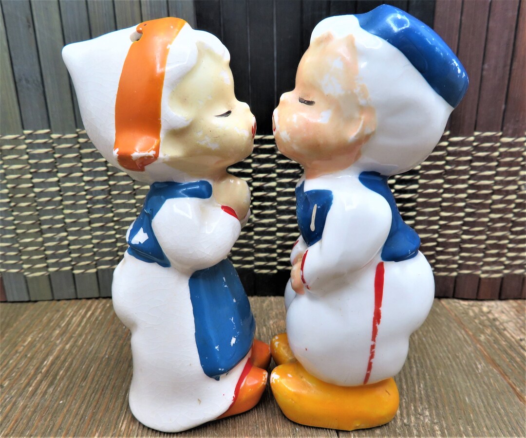 Ceramic Dutch Kissing Boy and Girl Salt and Pepper Shakers Hand Painted ...