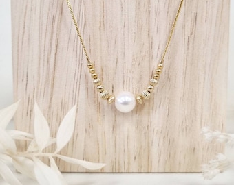 Bridal Choker Necklace | Fine and minimalist jewel, thin gold chain & Cultured/freshwater pearl | Wedding Jewelry | Tadaam