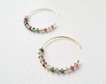 Boucles d'oreilles créoles pierres fines Tourmalines | Bijou fin délicat avec pierres naturelles en tourmaline Watermelon | Tadaam Bijoux