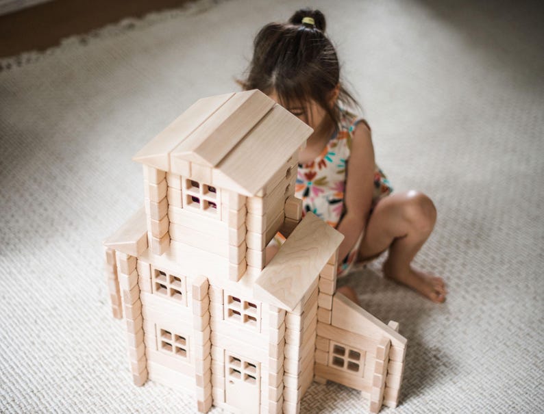 Buildable Dollhouse Interlocking Notch Blocks | Solid Hard Maple 1:12 Scale Premium Natural Play Set by Everwood Friends made in Minnesota bild 12