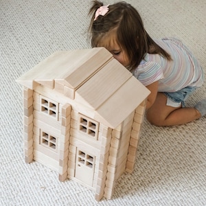 Buildable Dollhouse Interlocking Notch Blocks | Solid Hard Maple 1:12 Scale Premium Natural Play Set by Everwood Friends made in Minnesota bild 10