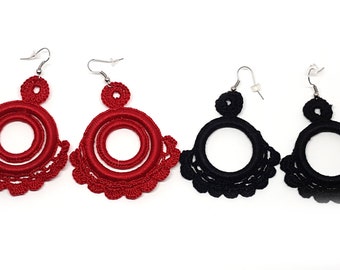 Red or black round crochet earrings. Andalucia flamenco style. Fiber jewellery. Unique gift. Acrylic hoop. Gypsy earrings. Textil jewelry