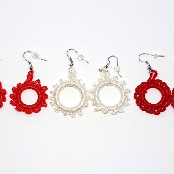 Red, white or orange floral crochet earrings. Andalucia flamenco style. Hand knitted jewelry. Acrylic hoop. Gypsy earrings. Textil jewellery