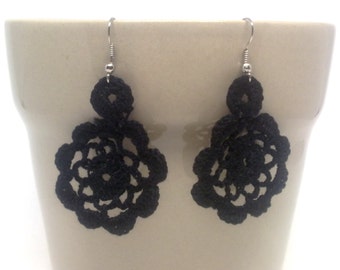 Black floral crochet earrings. Andalucia flamenco style. Hand knitted jewellery. Unique gift. Acrylic hoop. Gypsy earrings. Textil jewellery