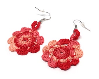 Pink crochet earrings. Andalucia flamenco style. Fiber jewellery. Unique chic gift. Plastic hoop. Gypsy earrings. Handmade textil jewelry.