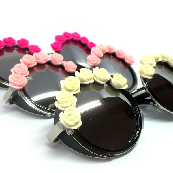 Gafas de sol Steampunk con flores rosas, fucsia o blancas.  Gafas unisex góticas. Verano punk futurístico. Goggle embellecidas. Industrial.