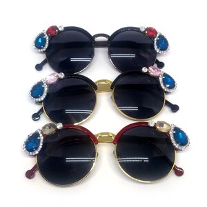 Rhinestones Fashion sunglasses. Pin Up Vintage Style eyewear. Embellished sunglasses. Gemstones glamour eyewear. Luxury Bling sunglasses