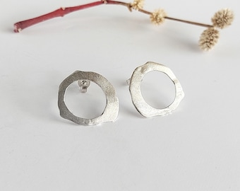 Sterling Silver Open Circle Stud Earrings, Dainty Silver Earrings, Minimalist earrings, Silver studs, Open Circle Studs, Geometric Jewelry