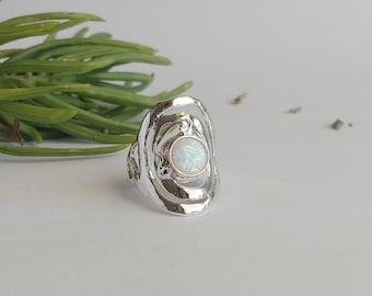 Weißer Opal Ring, Sterling Silber Ring, Opal Statement Ring, Design Schmuck, Geschenk für Frauen, Opal Schmuck, einzigartiger Schmuck, Frau Geschenk