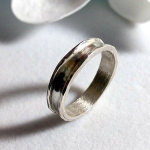Hammered Sterling Silver Band Ring: Handmade Modern Wedding Jewelry