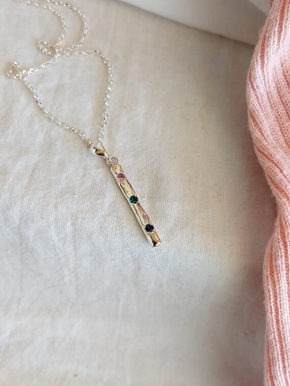 Mothers Necklace 3 Stone Personalized Gifts for Mom Personalized Jewelry Custom Necklace Gift for Grandma Gift for Wife Unique Jewelry Etsy Canada