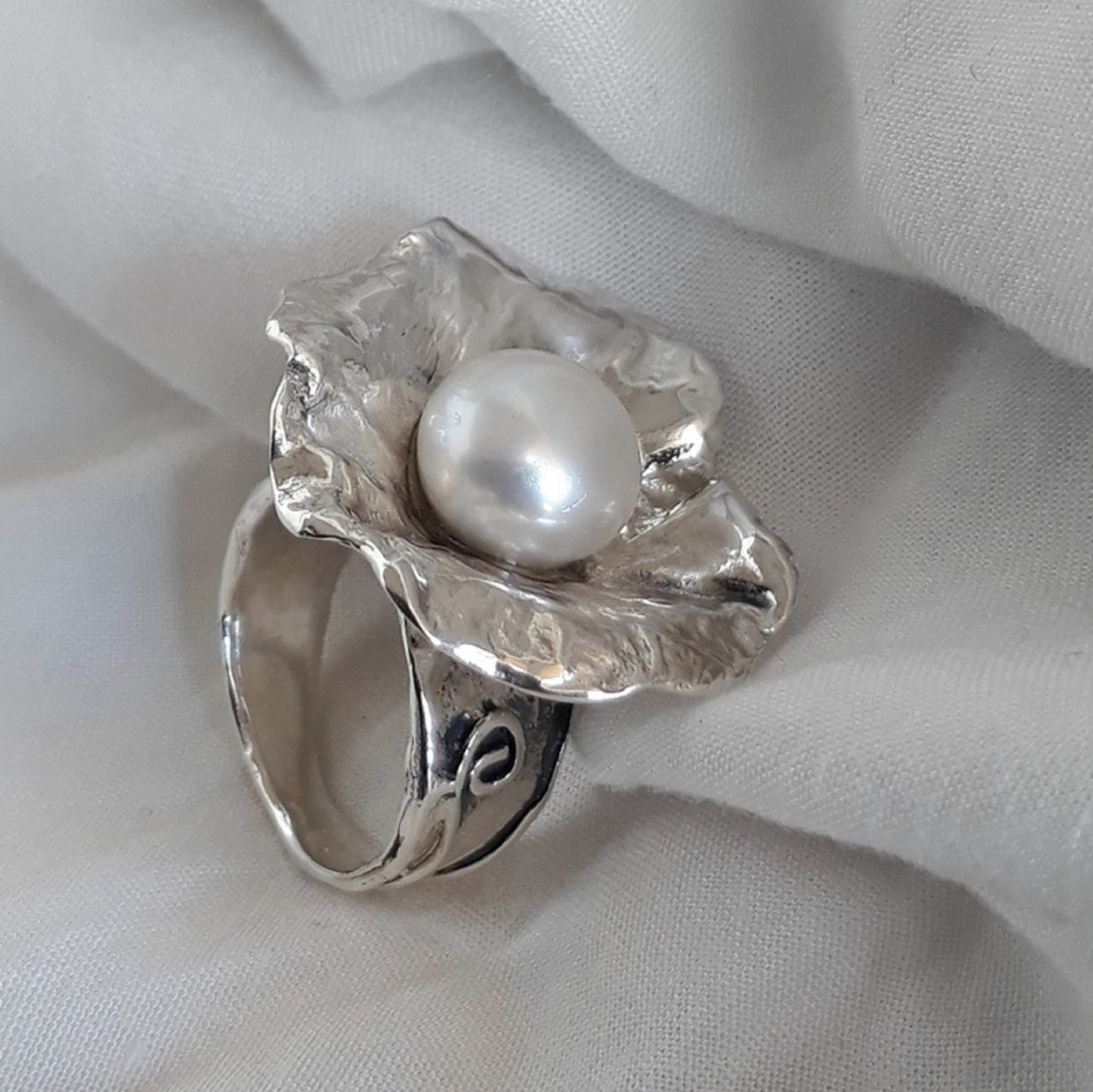 Large statement Pearl ring Gray Pearl silver ring Etsy