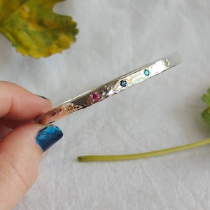 Birthstone bangle, Family Birthstone bangle, Silver Bangle Bracelet, Personalized jewelry, Mother's day Gift, Unique jewelry, Gift for Mom