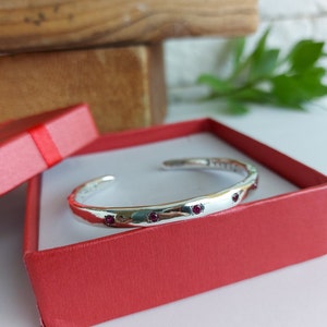 Silber Geburtsstein Manschette Armband: Personalisierter Offener Armreif