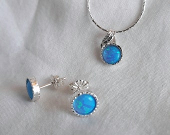 Silver Opal Jewelry Set: Leaf Necklace and Stud Earrings