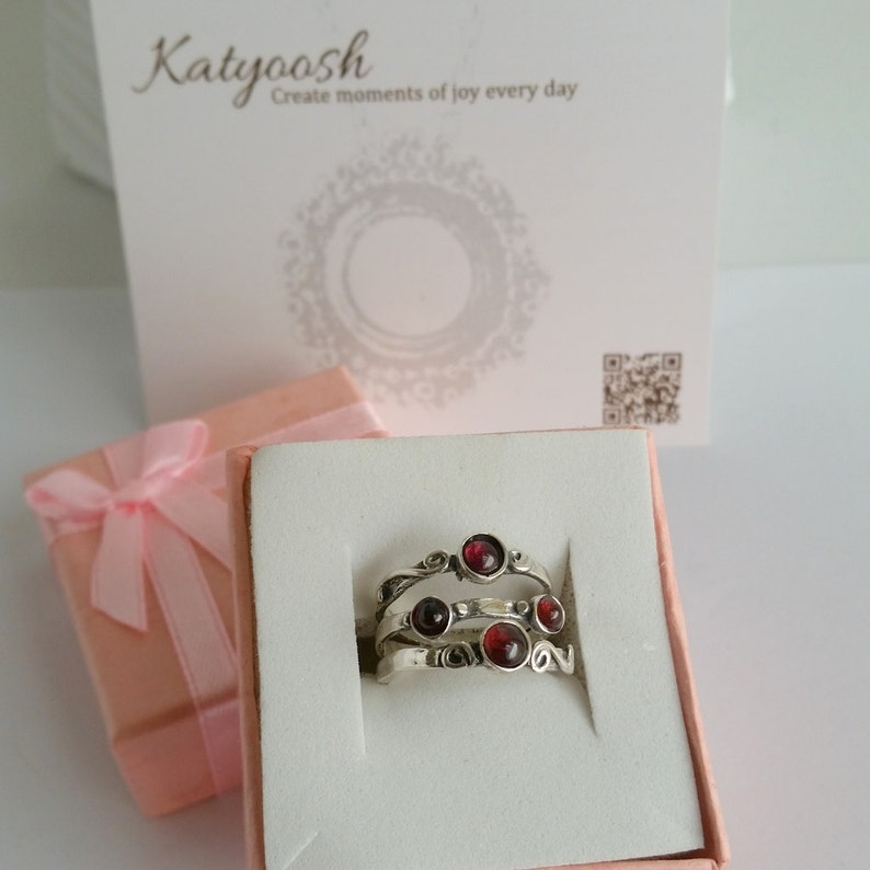 Gemstone ring Garnet ring Red ring Gift Garnet silver ring Stacking Ring January birthstone ring Sterling silver ring Ring for women