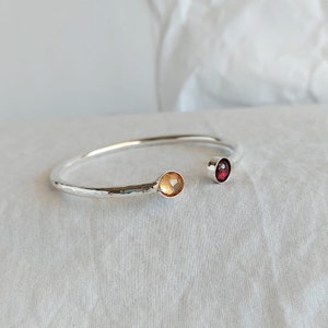Brazalete de plata de ley con piedra natal: brazalete de granate citrino