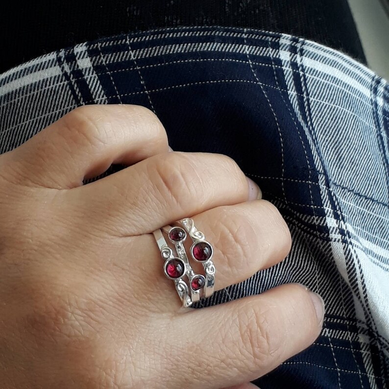 Gemstone ring Garnet ring Red ring Gift Garnet silver ring Stacking Ring January birthstone ring Sterling silver ring Ring for women
