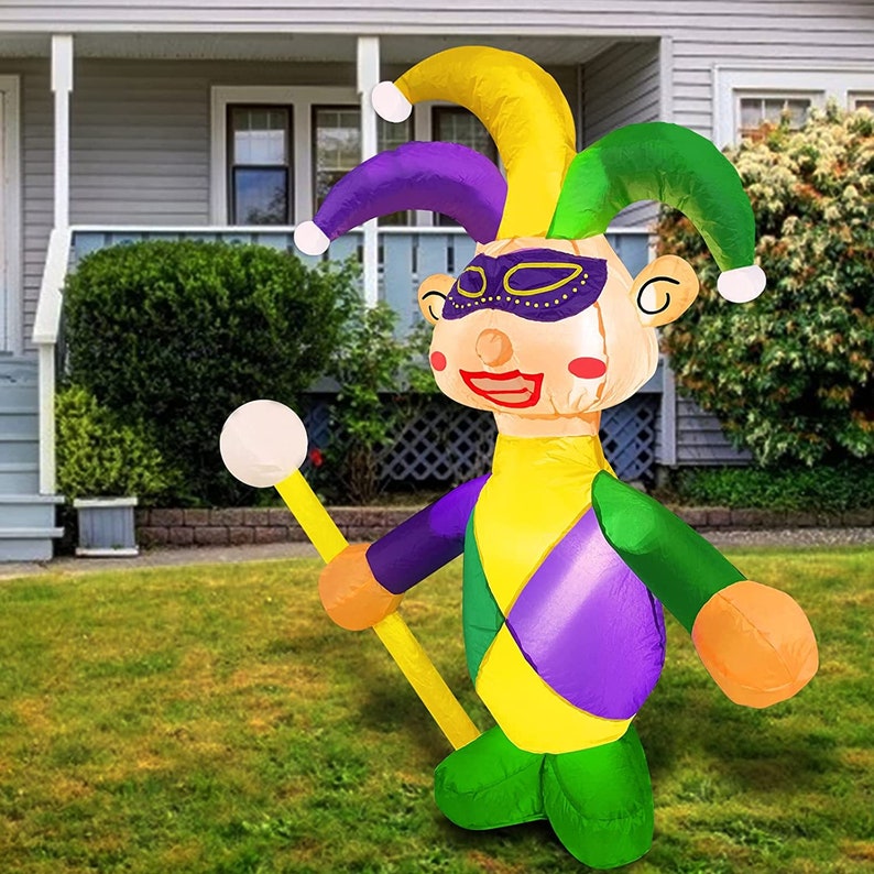 large outdoor mardi gras mask