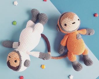 Cleo, the astronaut monkey amigurumi pattern