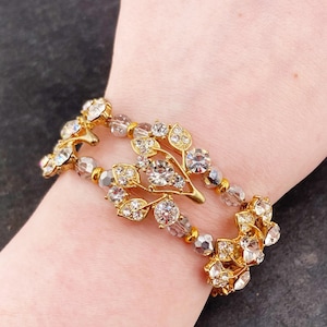 Vintage armband med lövmotivpärlor och strass ~ ca 1990-talet 2000-talet Y2K grå AB-pärla, klar kristall och guldtonad metalltråd bröllopssmycken