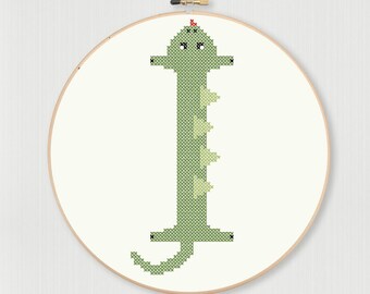 Cross stitch letter I Iguana pattern, instant digital download