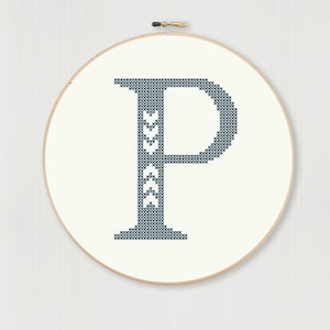 Padrão de letra P em ponto cruz com detalhe chevron, download digital instantâneo