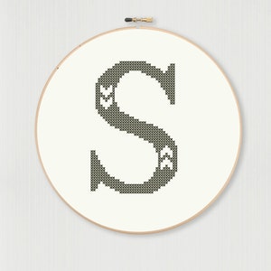 Padrão da letra S em ponto cruz com detalhe chevron, download digital instantâneo