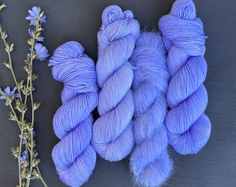 Chicory - Handgeverfd maagdenpalmblauw garen - DK, Worsted, Fingering, Bulky Merino, Non Superwash, Alpaca Lace.