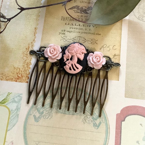 Hair Comb-Pink She Skull-gothic Wedding-Brass Comb