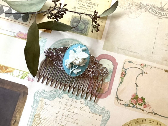 White on Blue Butterfly Silver Tone Hair Comb - Etsy display picture 1
