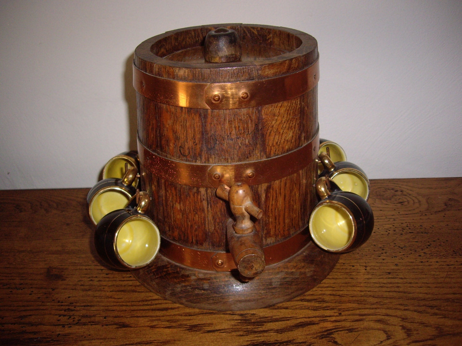 Baril Fabriqué en 1955 Par Le Meilleur Artisan de France