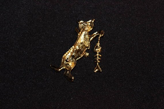 AJC - Adorable gold trembler brooch - Kitty with … - image 2