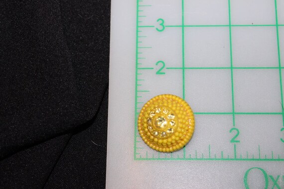 Amazing yellow and rhinestone clip earrings - image 5