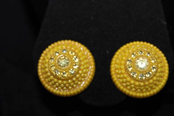 Amazing yellow and rhinestone clip earrings - image 2