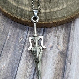 MOTU He Man Sword of Power hand silver plated pewter necklace Masters of the Universe
