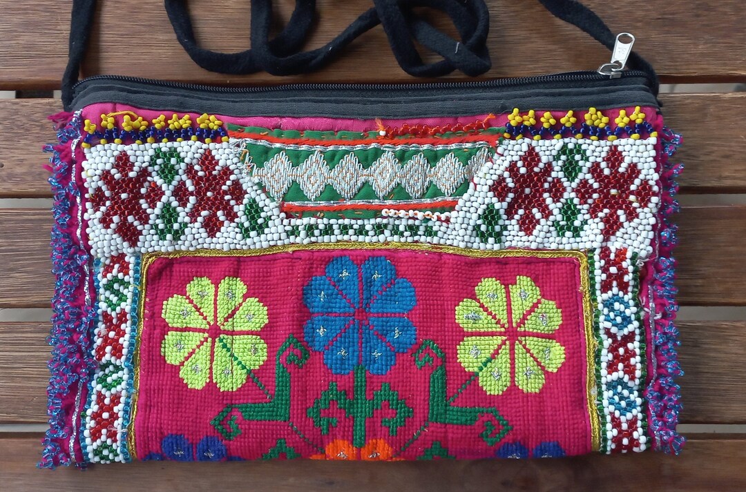 Ethnic Embroidery Clutch Bag main image 1