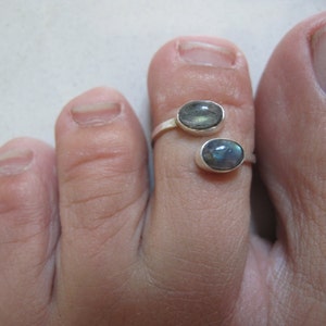 Moon Stone Silver Toe Ring, Silver toe ring, adjustable toe ring, Tribal toe ring image 4