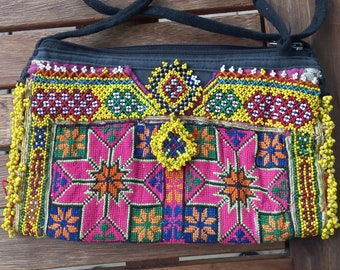 Sac ethnique, Pochette, Pouch, Portefeuille, Fourre-tout, Sac à main, Sac Kuchi, Pouch Tribal Boho, Idée cadeau, Pochette Cosmétique, Pochette Broderie Colorée