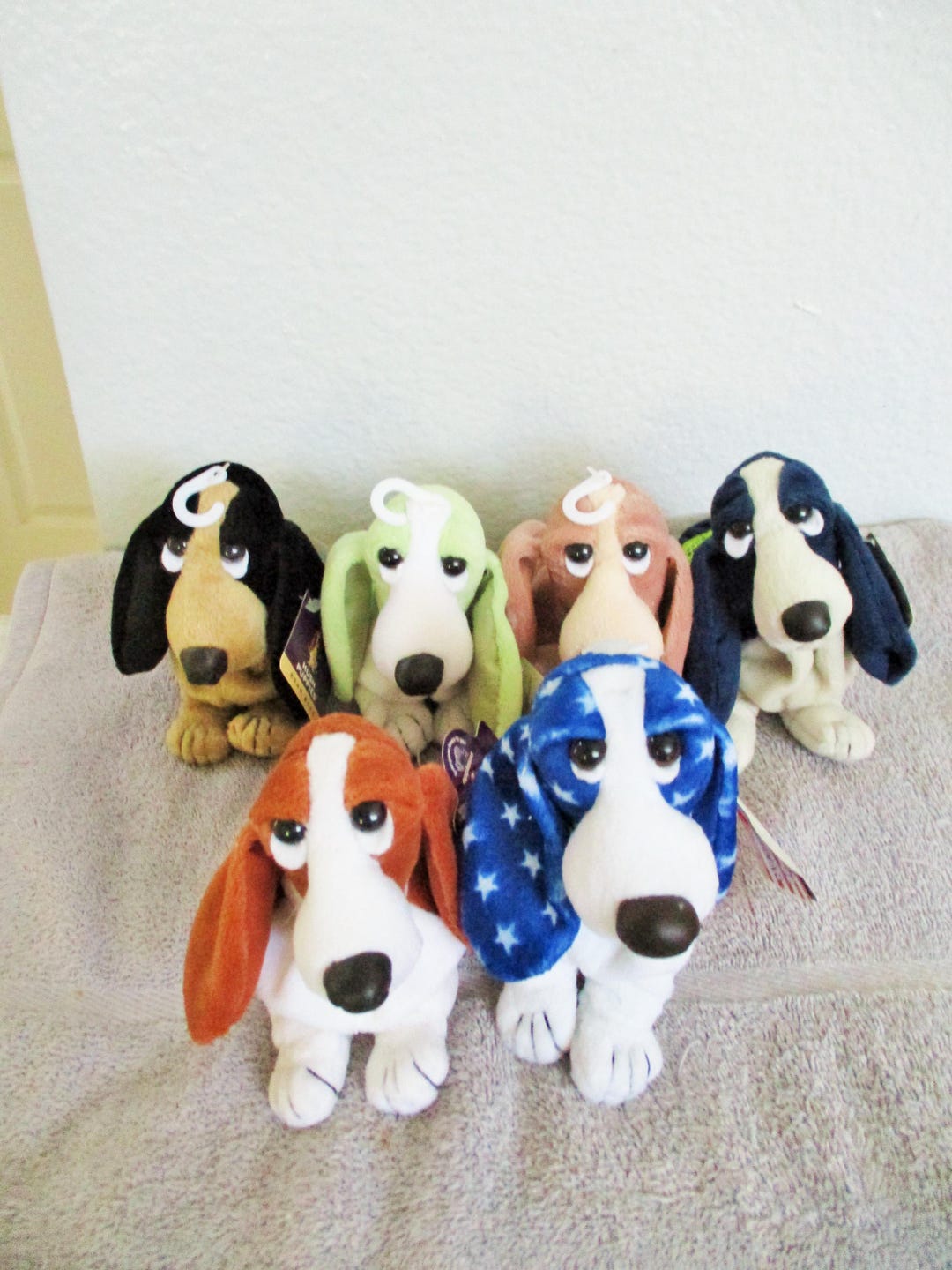 Beanbag Plush Hush Puppies by Applause/90's Retired Basset Hound