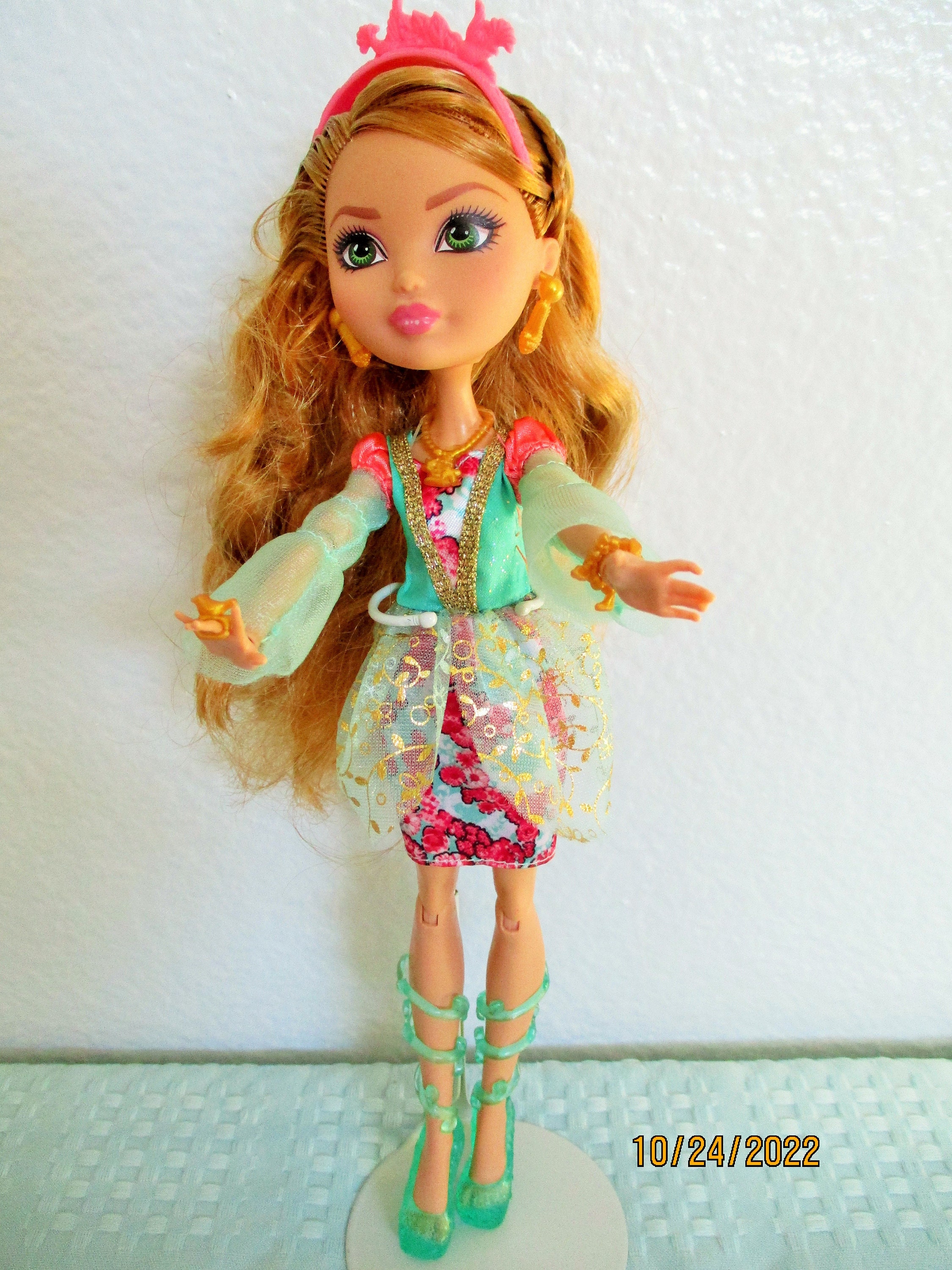 Ever After High Legacy Day ASHLYNN ELLA Doll NEW