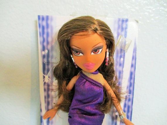 BRATZ Doll yasmin /yasmin is Wearing Purple Evening Gown on Original  Card/never Used/lovelyfashion Show Collection 