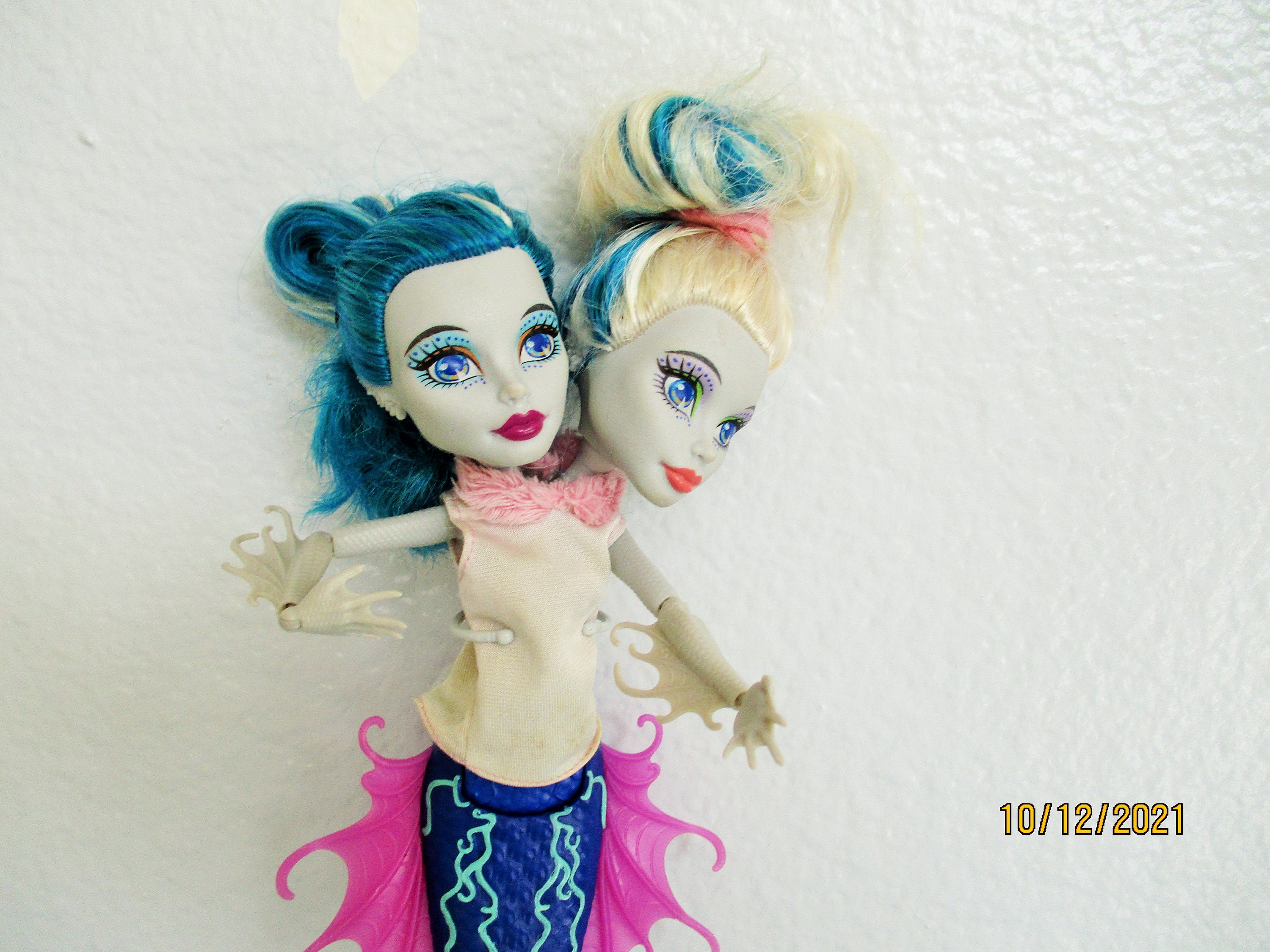 Monster High and Ever After High Dolls Fully and Partially -  Portugal