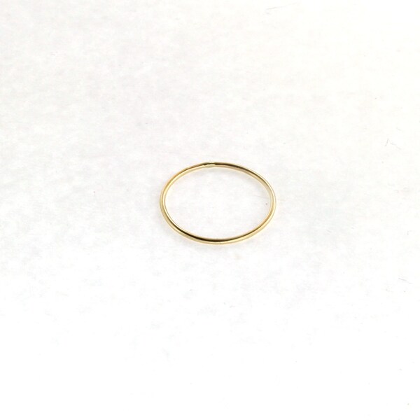 Solid 14kt Gold 1mm Handmade Wedding Band/ Gold Wedding Band / Thin Wedding Band / Wedding Band for Men or Women/ Made to Order