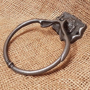 The Balmoral Towel Ring