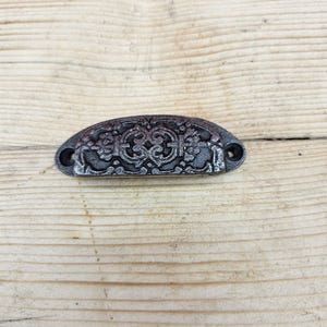 The Dainty Design -  cast iron Cup Pull Handle